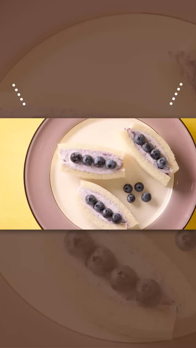 足利の旬果ぎっしり  食パンが美味しいフルーツサンド 『まいにちしあわせ』です いつもありがとうございます

本日6/18(木)〜営業再開します
季節は進み
ブルーベリーサンド
桃サンド
アメリカンチェリーサンド
佐藤錦サンドなど
賑わっております
皆様のご来店お待ちしてます🫶